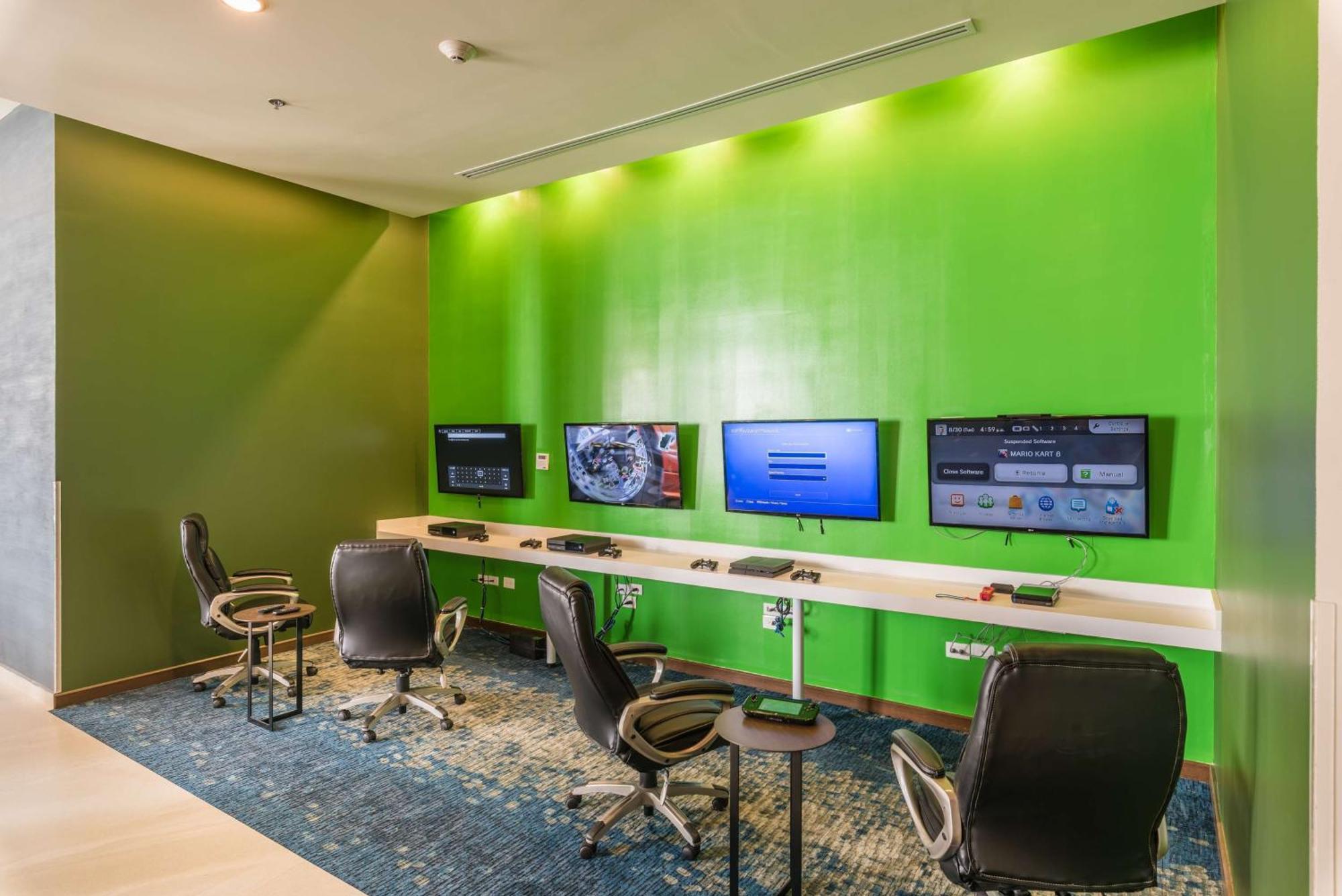 Hampton Inn & Suites By Hilton Salamanca Bajio Екстериор снимка